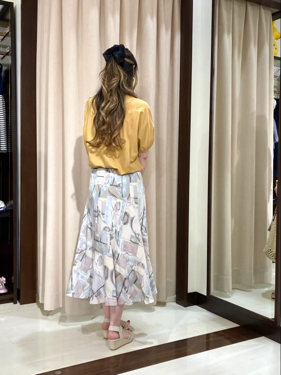 ANY SIS STAFF コーディネート画像