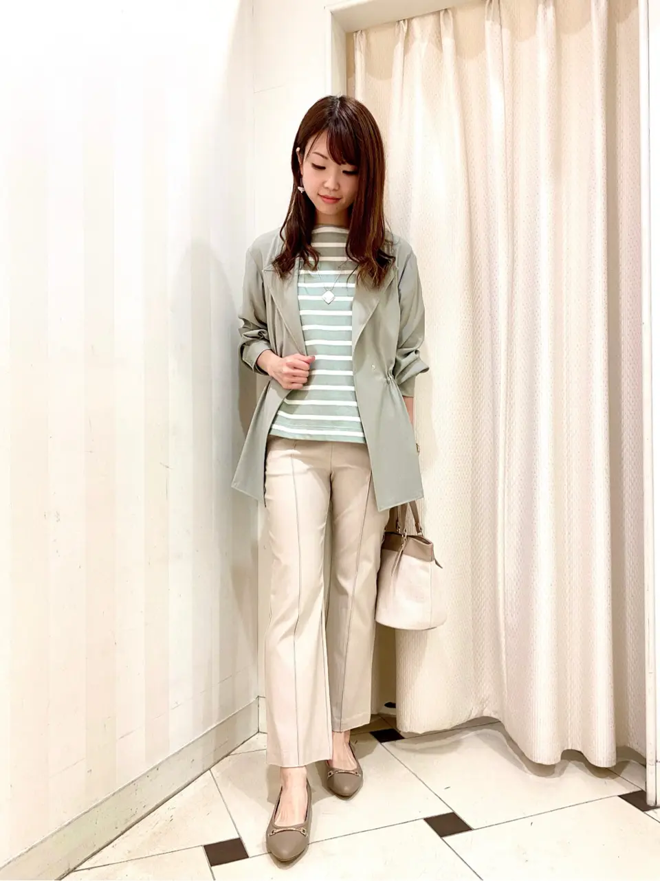 ANY SIS 金井 コーディネート画像