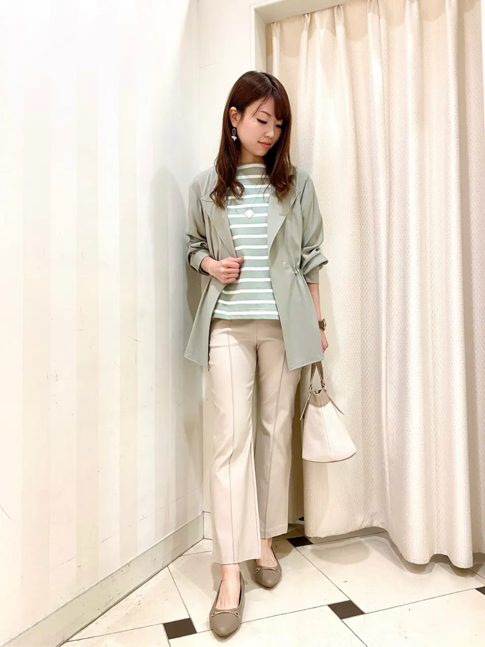 ANY SIS 金井 コーディネート画像