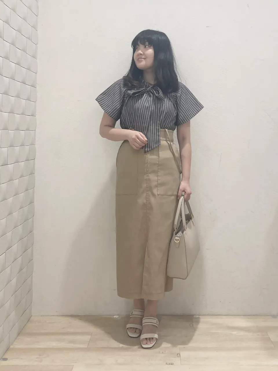 ANY SIS 川根　彩 コーディネート画像