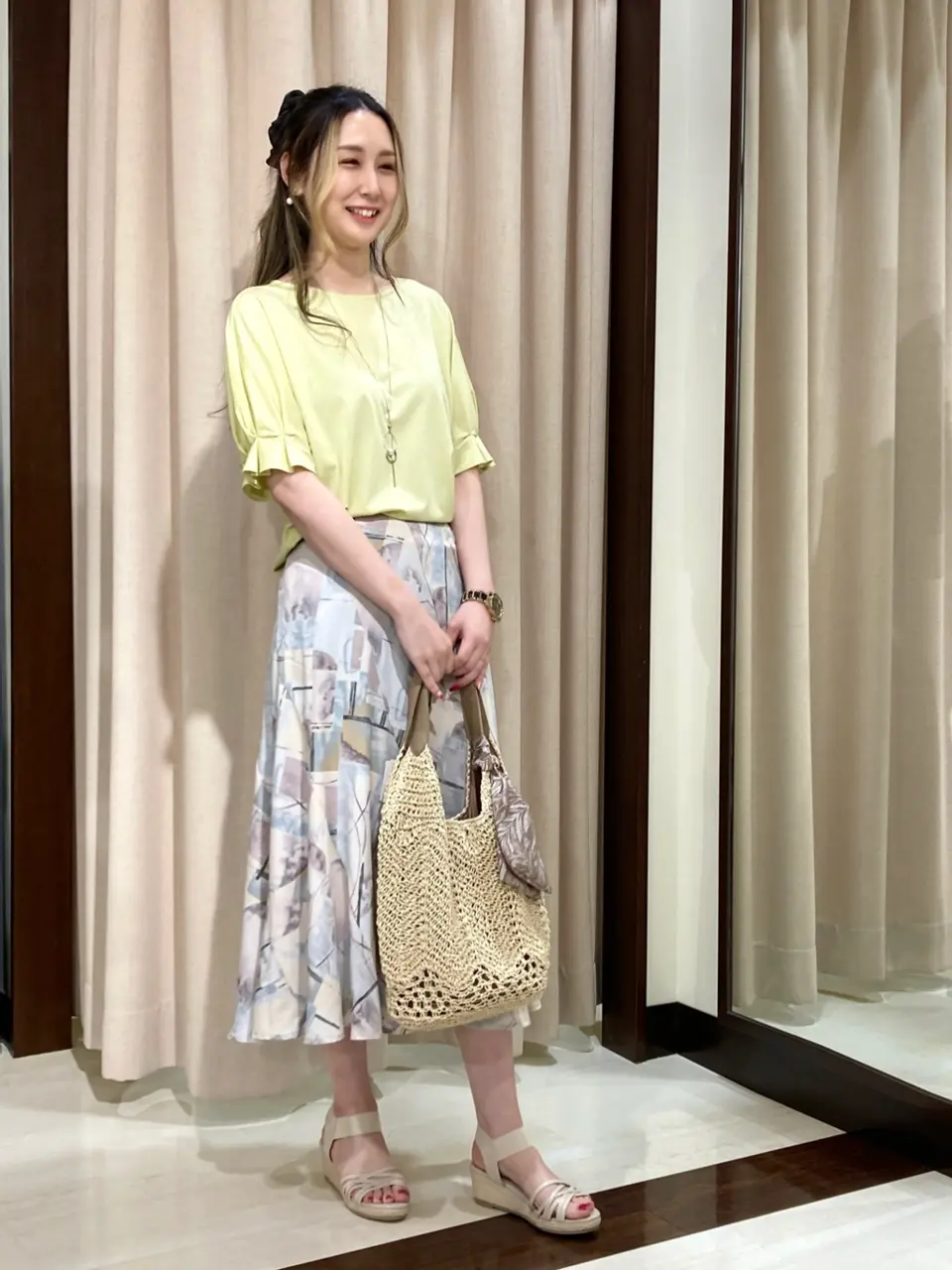 ANY SIS STAFF コーディネート画像