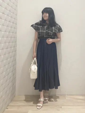 ANY SIS 川根　彩 コーディネート画像