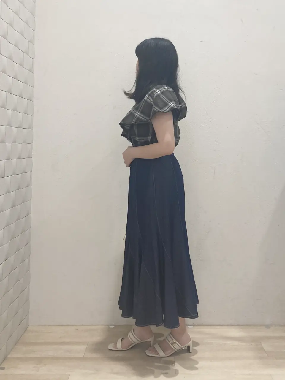 ANY SIS 川根　彩 コーディネート画像