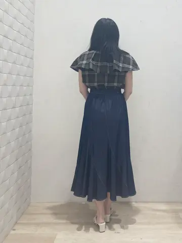 ANY SIS 川根　彩 コーディネート画像