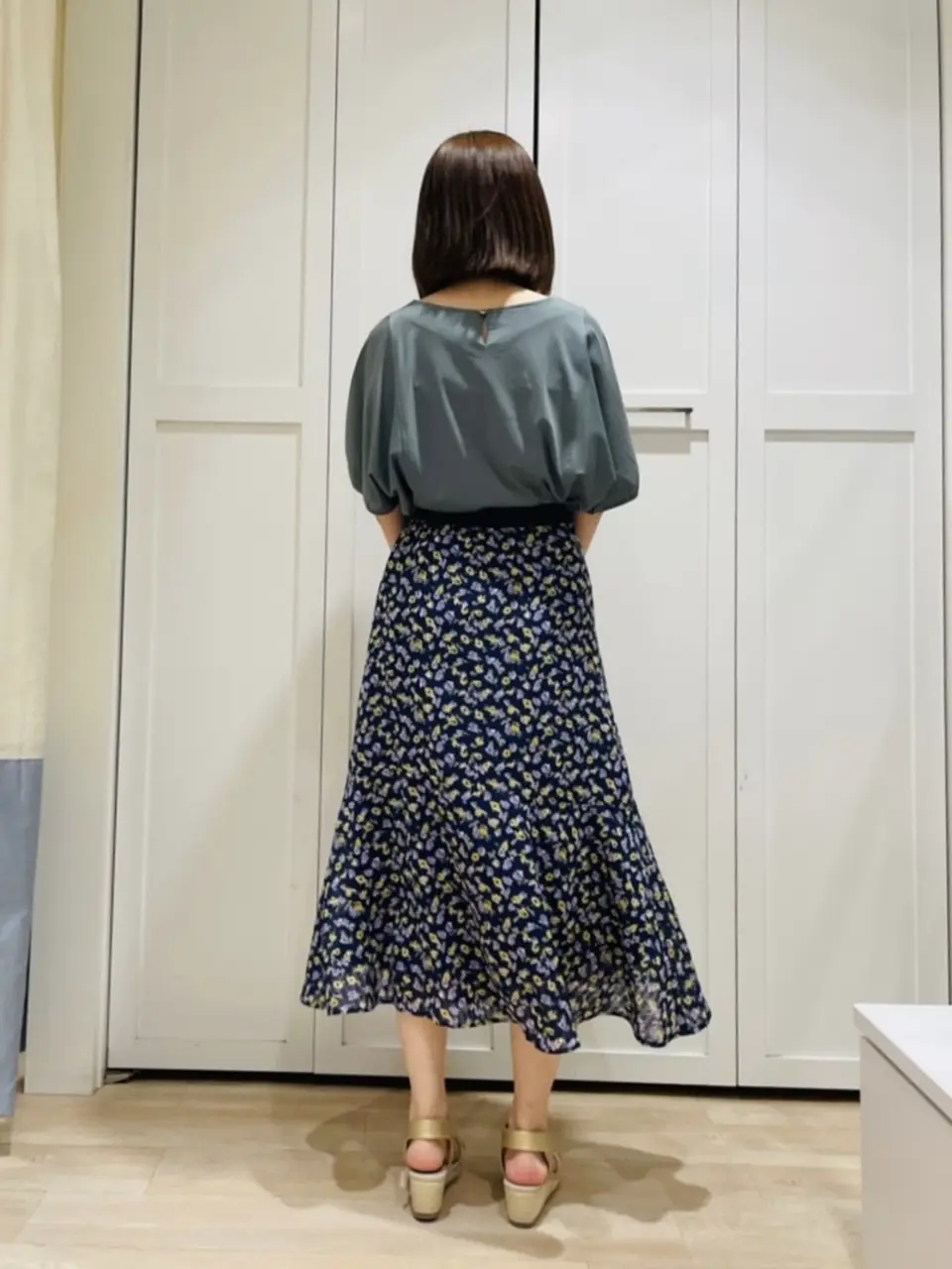 ANY SIS スタッフ コーディネート画像