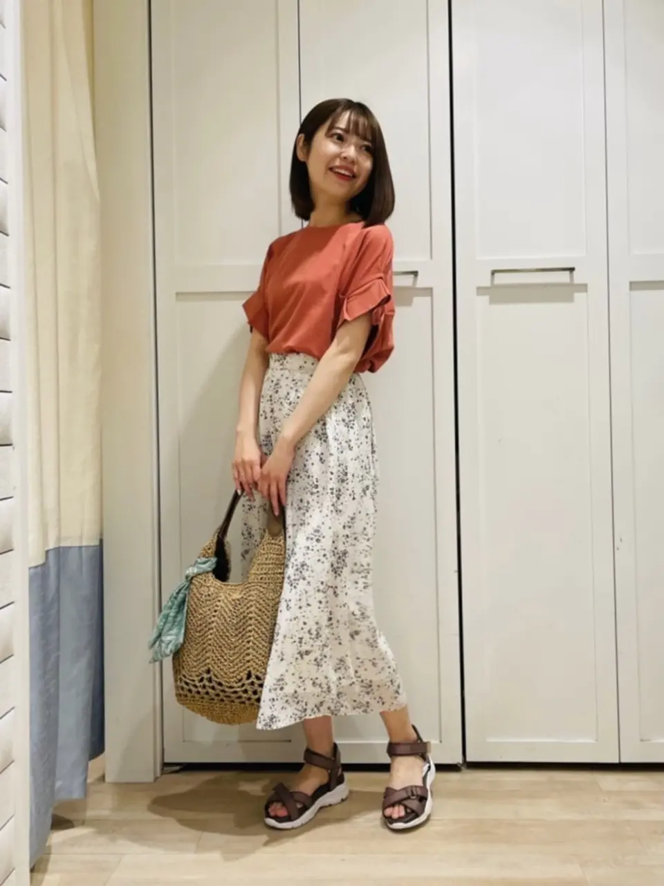 ANY SIS スタッフ コーディネート画像