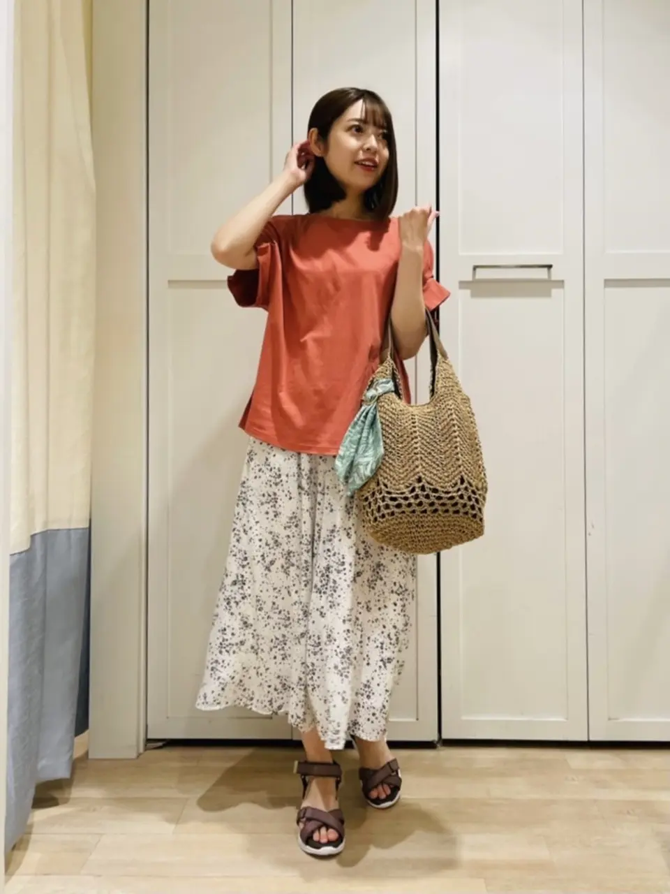 ANY SIS スタッフ コーディネート画像