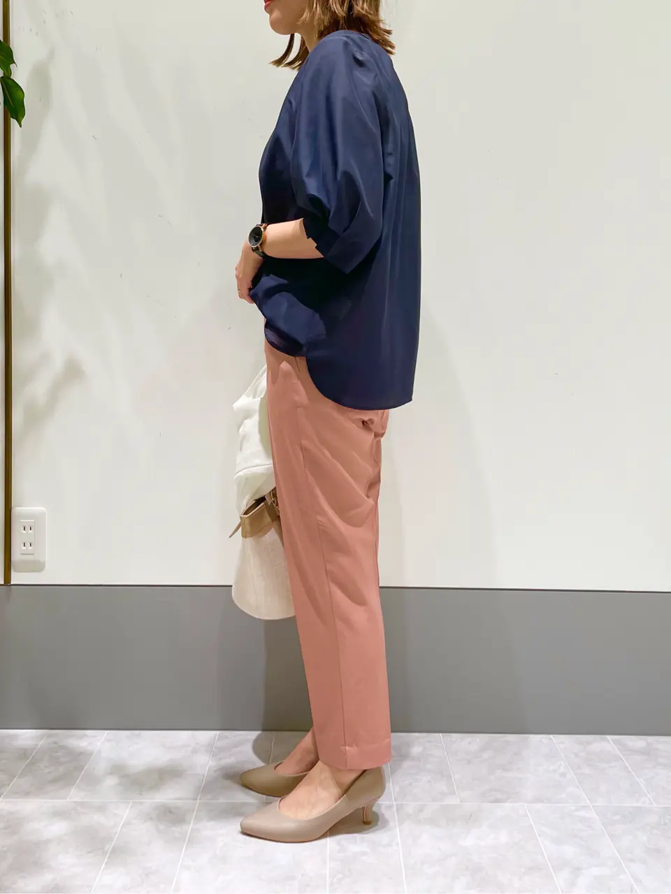 ANY SIS スタッフ コーディネート画像