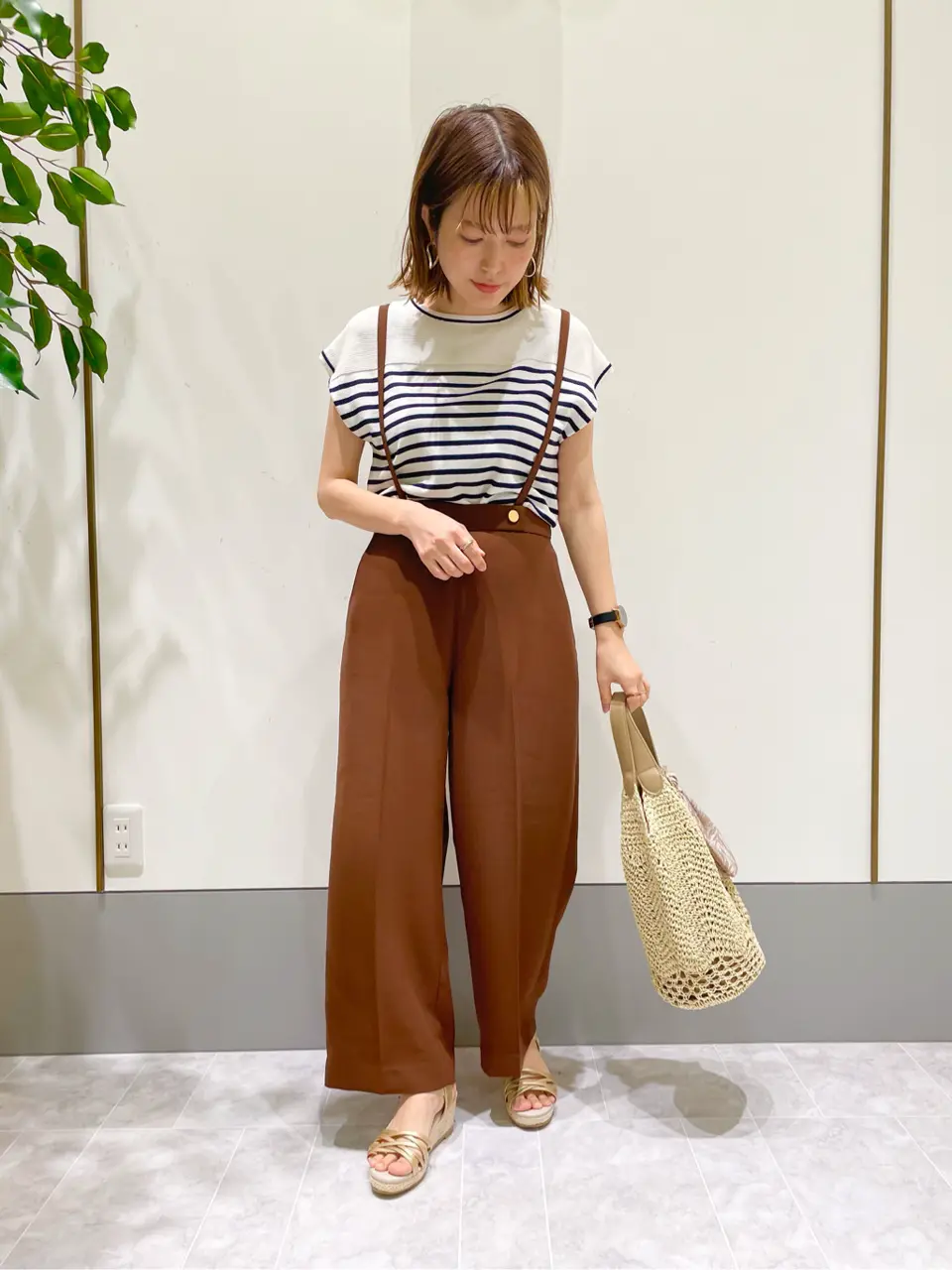 ANY SIS スタッフ コーディネート画像