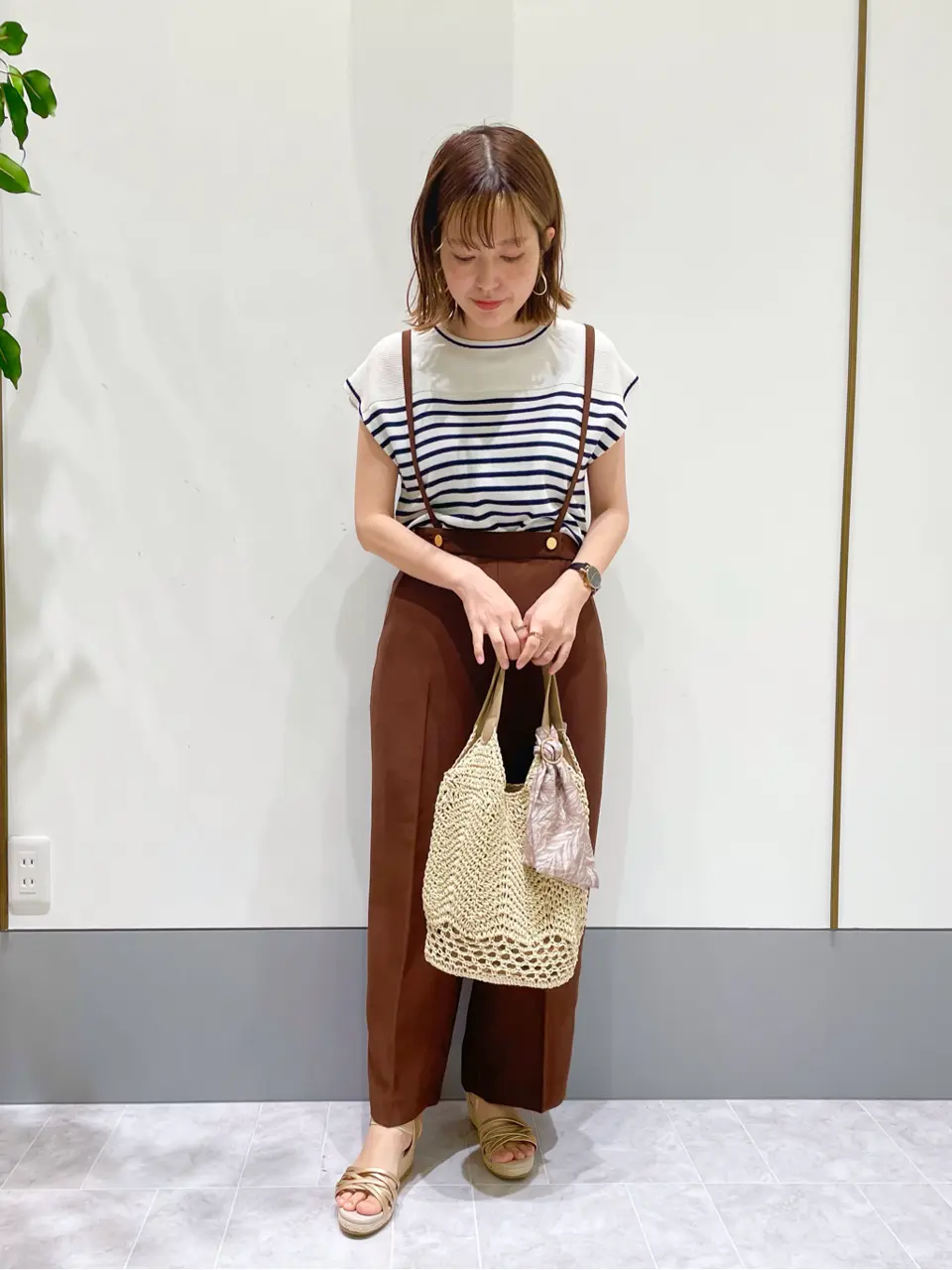 ANY SIS スタッフ コーディネート画像