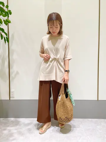 ANY SIS スタッフ コーディネート画像