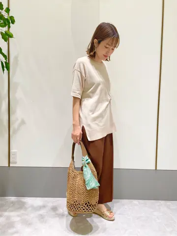 ANY SIS スタッフ コーディネート画像