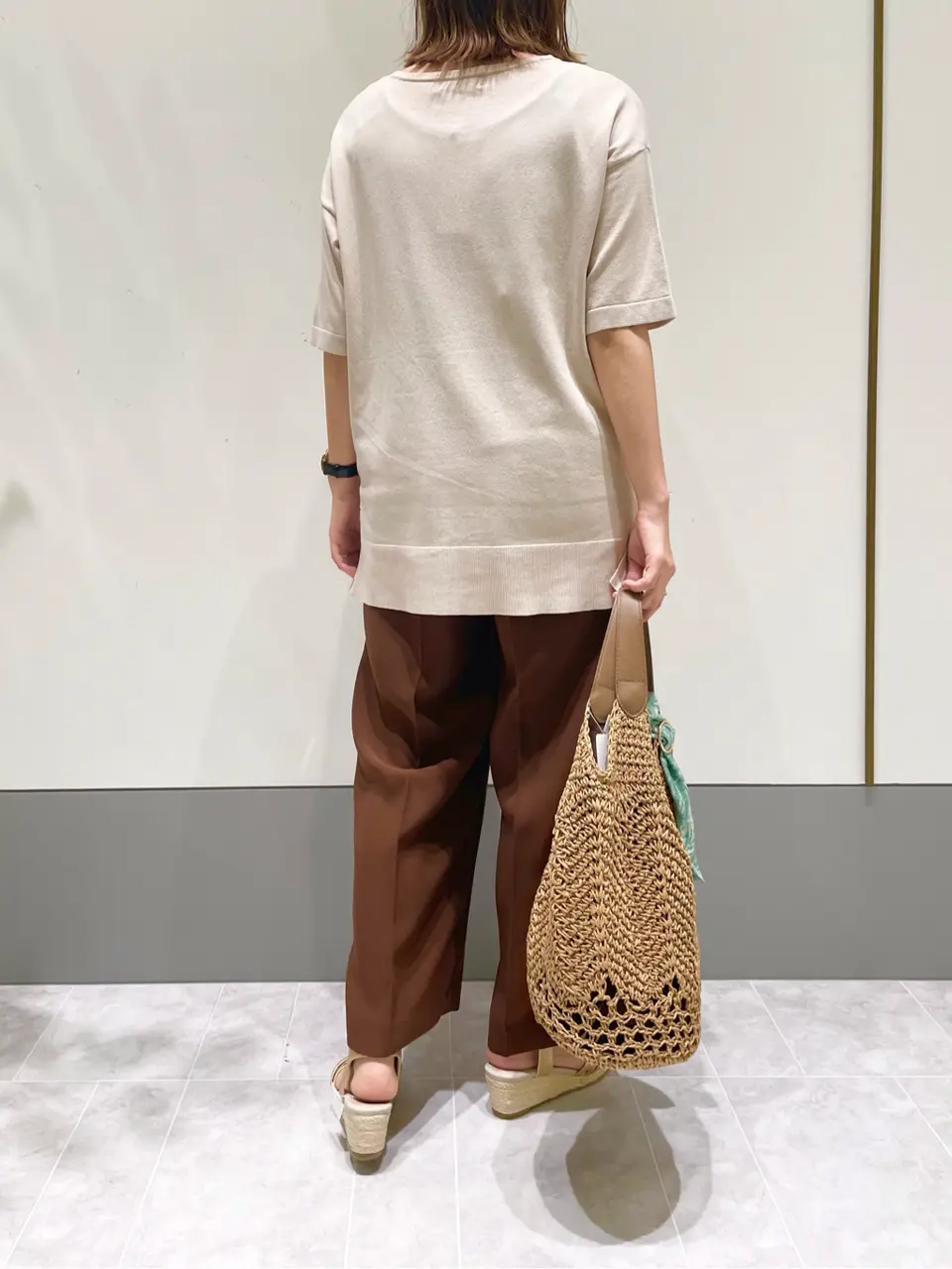 ANY SIS スタッフ コーディネート画像