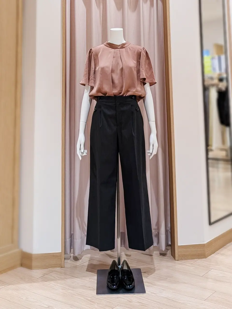 ANY SIS 岩田 コーディネート画像