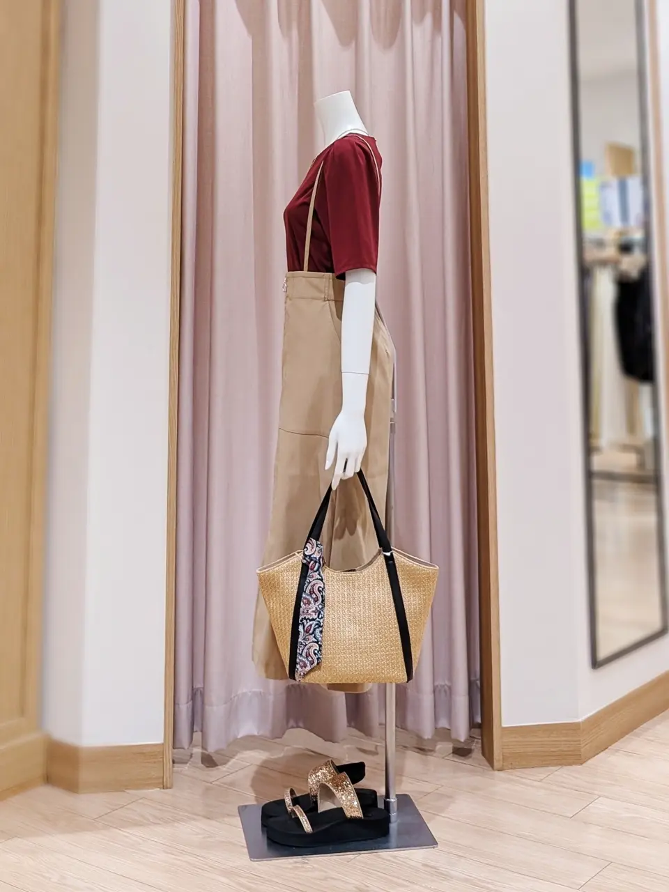 ANY SIS 岩田 コーディネート画像