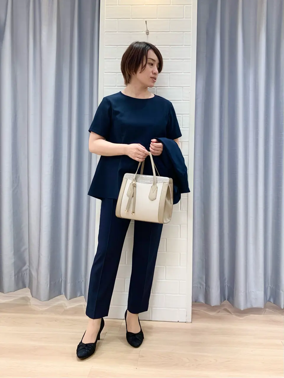 ANY SIS 丸岡 コーディネート画像