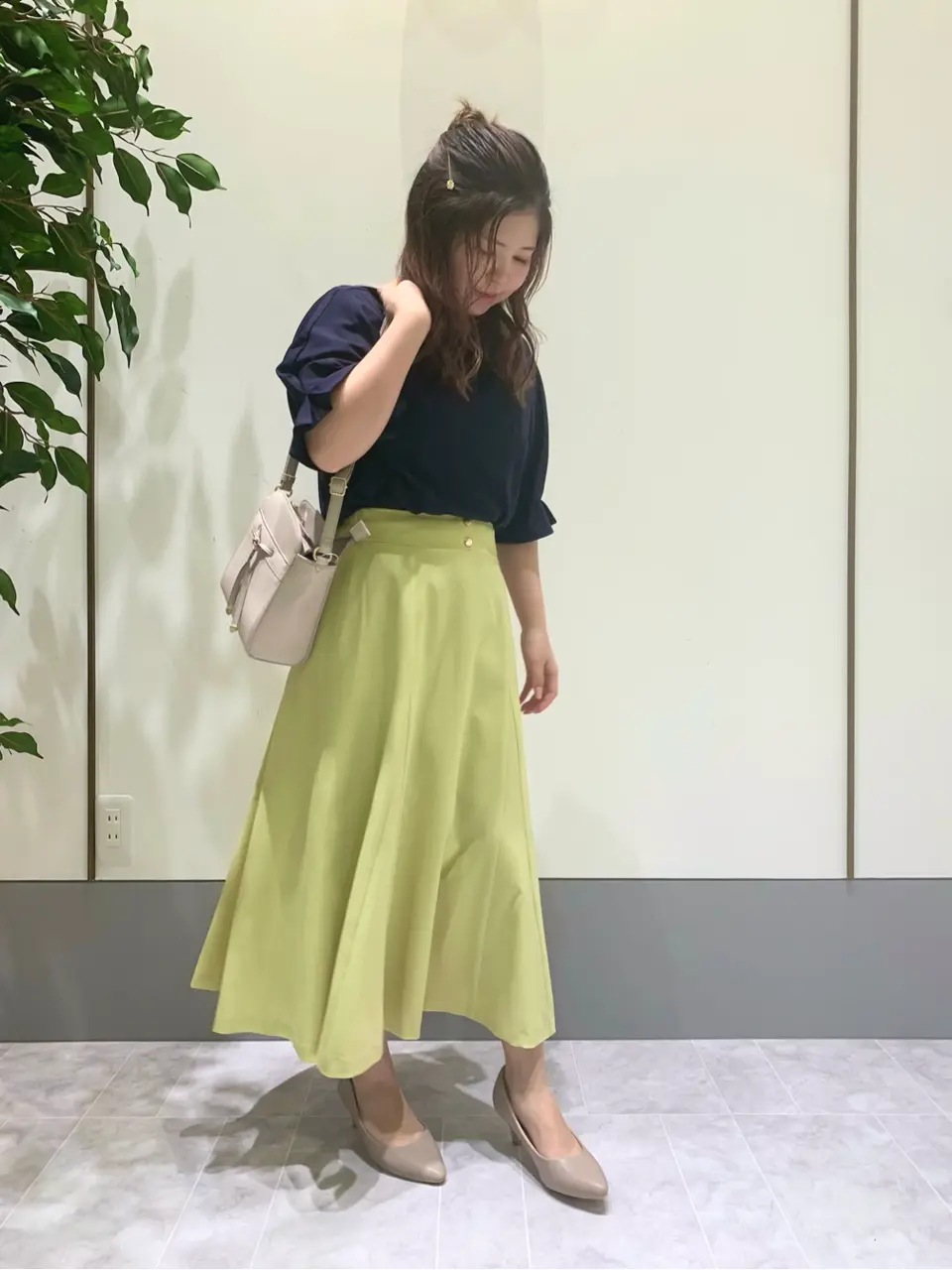 ANY SIS スタッフ コーディネート画像