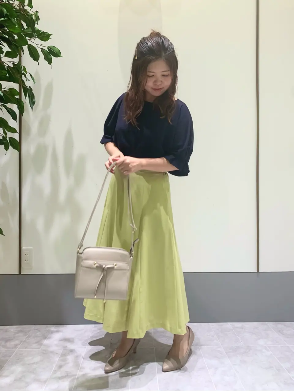 ANY SIS スタッフ コーディネート画像