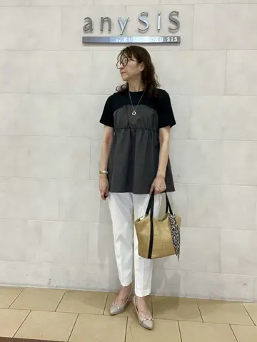 ANY SIS スタッフ コーディネート画像