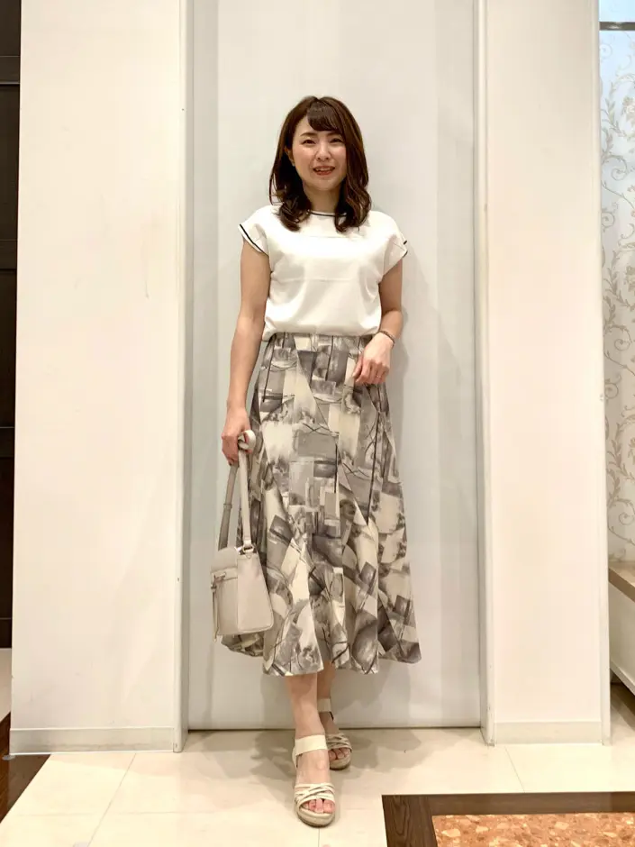 ANY SIS 横田 コーディネート画像