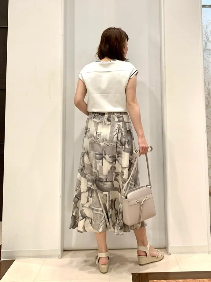 ANY SIS 横田 コーディネート画像