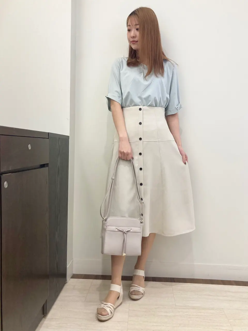 ANY SIS スタッフ コーディネート画像