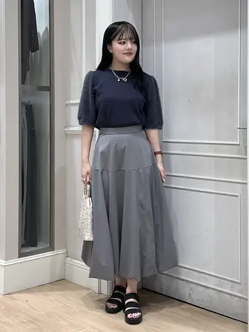 ANY SIS erika コーディネート画像