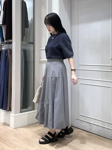 ANY SIS erika コーディネート画像