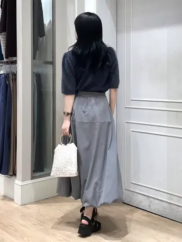 ANY SIS erika コーディネート画像