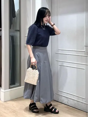 ANY SIS erika コーディネート画像