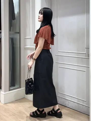 ANY SIS erika コーディネート画像