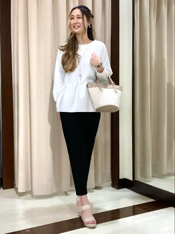 ANY SIS STAFF コーディネート画像