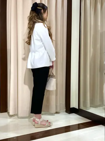 ANY SIS STAFF コーディネート画像