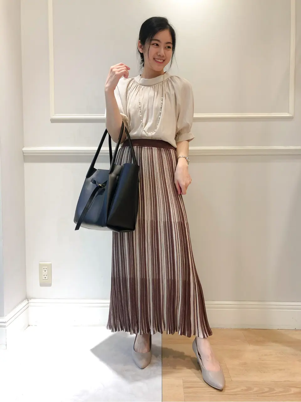 ANY SIS スタッフ コーディネート画像