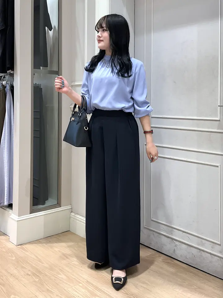 ANY SIS erika コーディネート画像