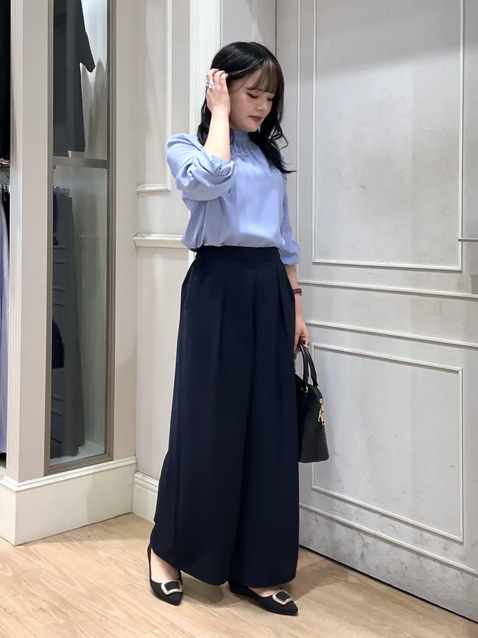 ANY SIS erika コーディネート画像