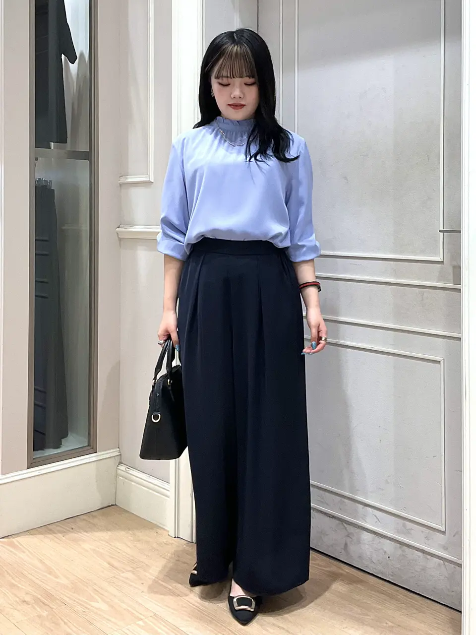 ANY SIS erika コーディネート画像