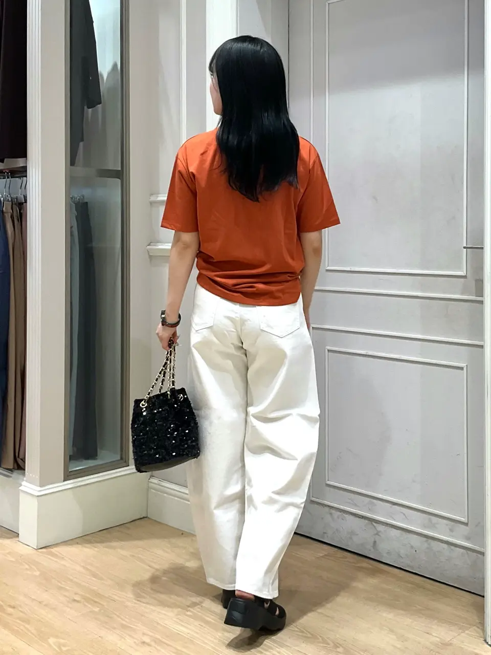 ANY SIS erika コーディネート画像