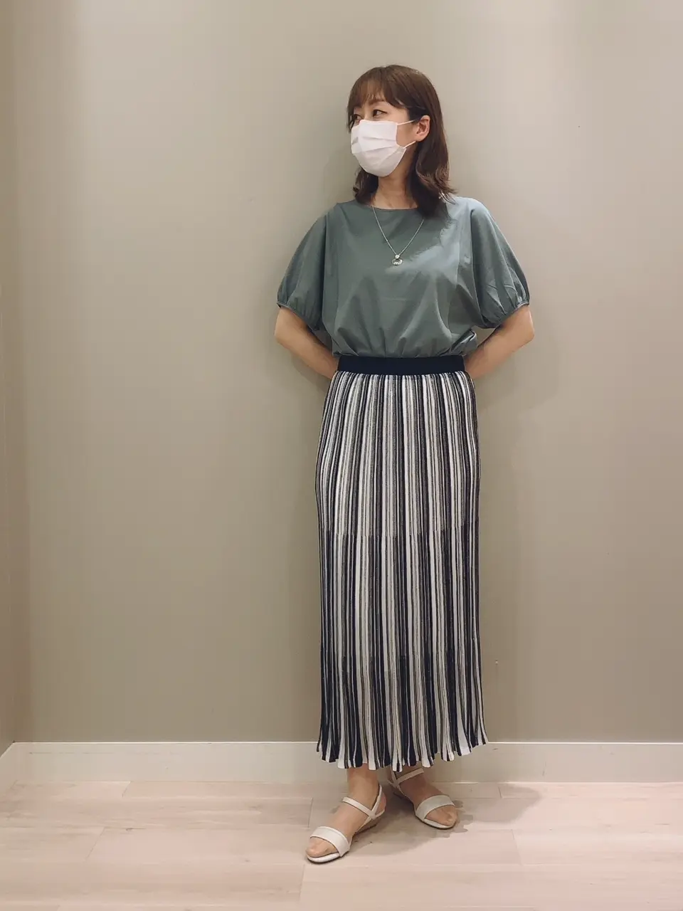 ANY SIS スタッフ コーディネート画像