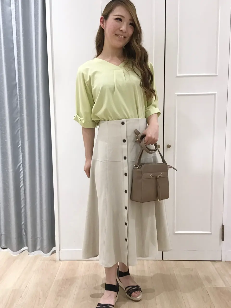 ANY SIS 土居 コーディネート画像