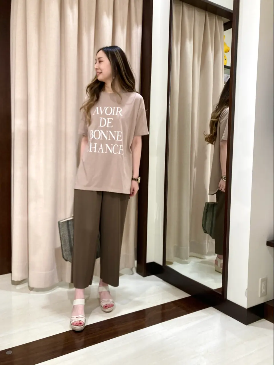 ANY SIS STAFF コーディネート画像