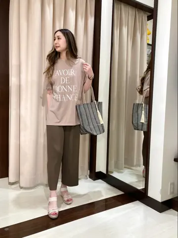 ANY SIS STAFF コーディネート画像