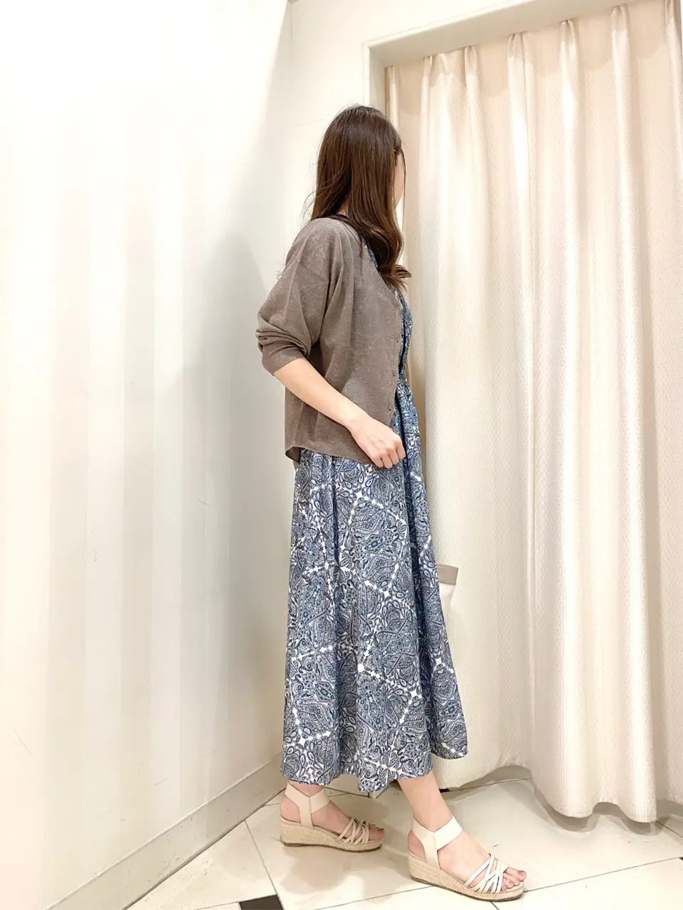 ANY SIS 金井 コーディネート画像