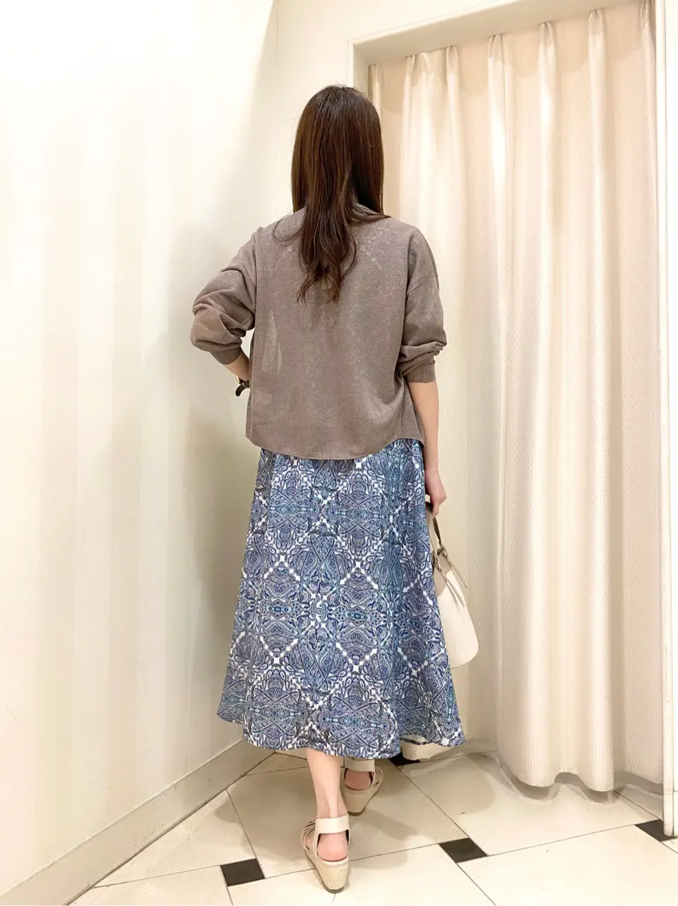 ANY SIS 金井 コーディネート画像