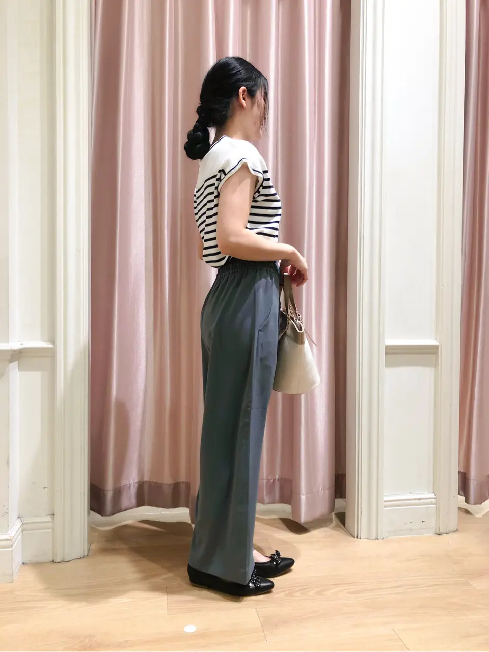 ANY SIS スタッフ コーディネート画像