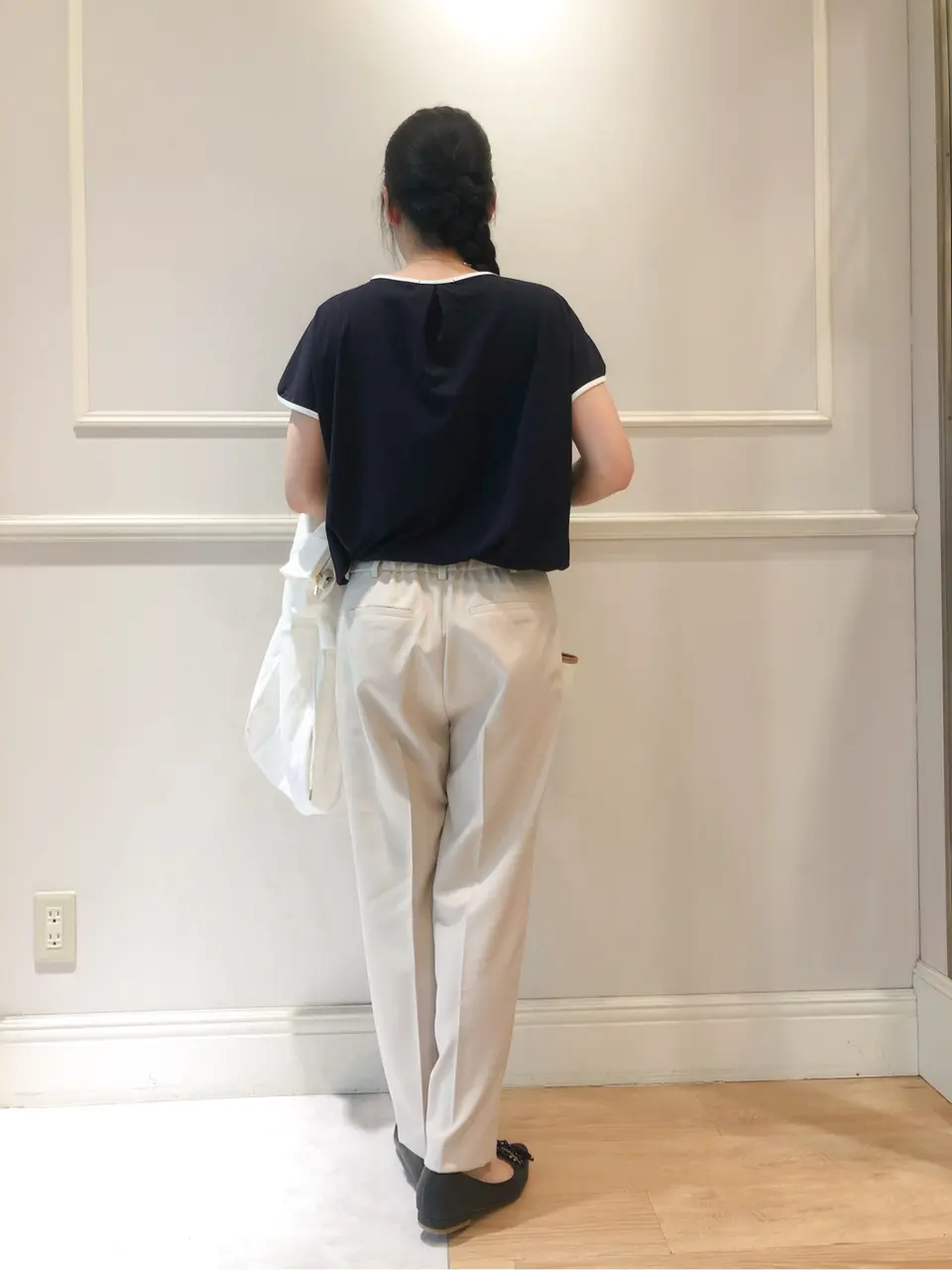 ANY SIS スタッフ コーディネート画像