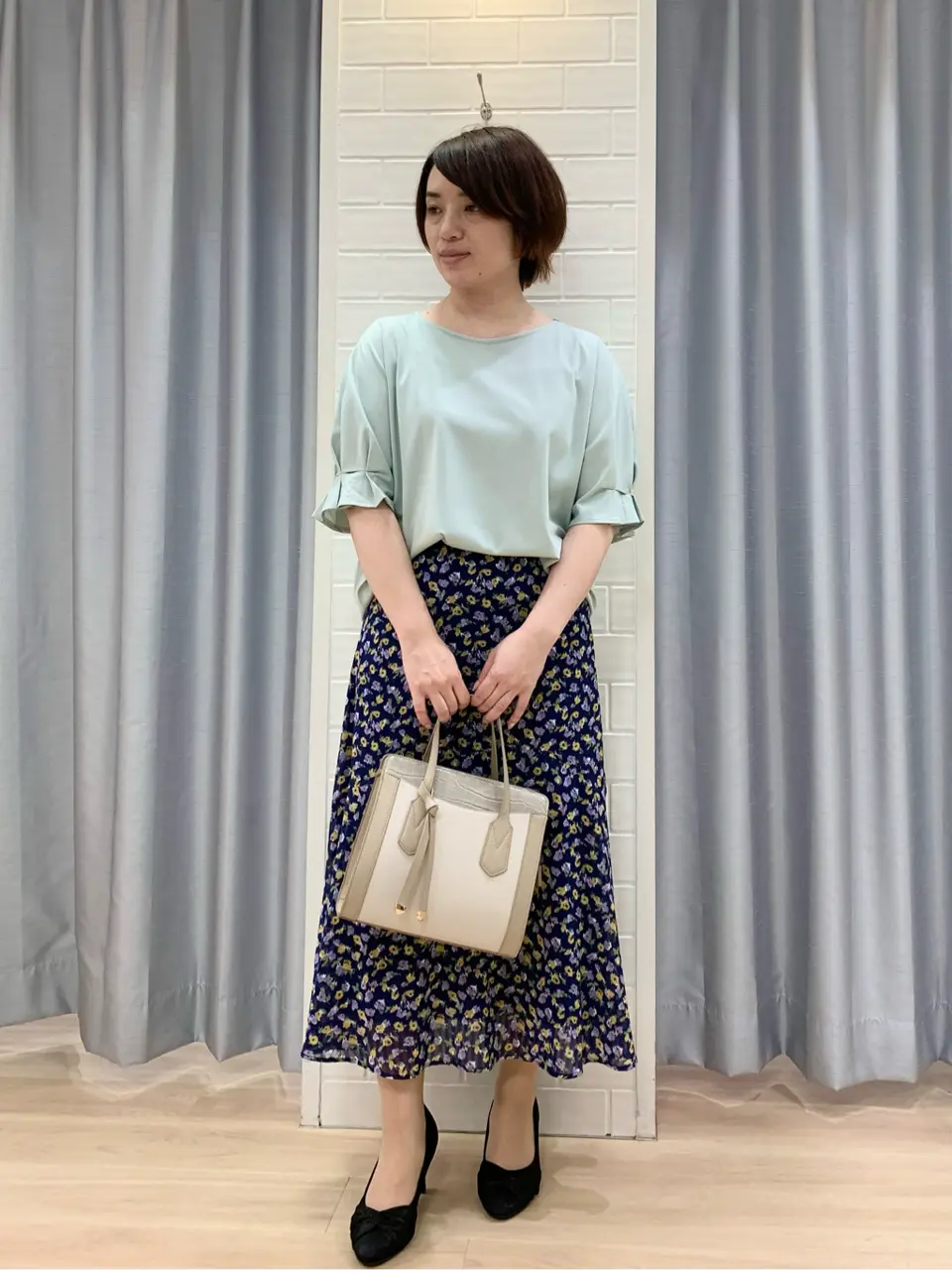 ANY SIS 丸岡 コーディネート画像