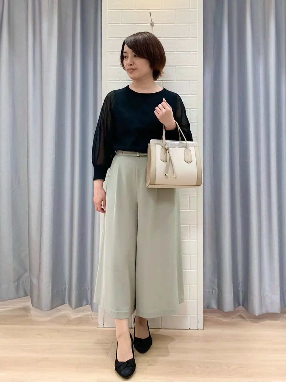 ANY SIS 丸岡 コーディネート画像