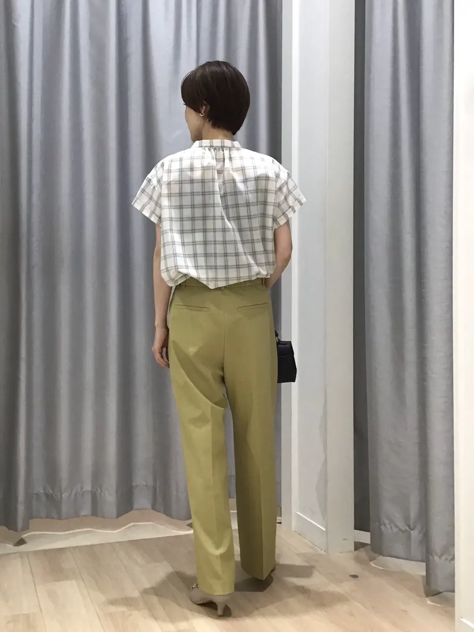 ANY SIS 田中 コーディネート画像