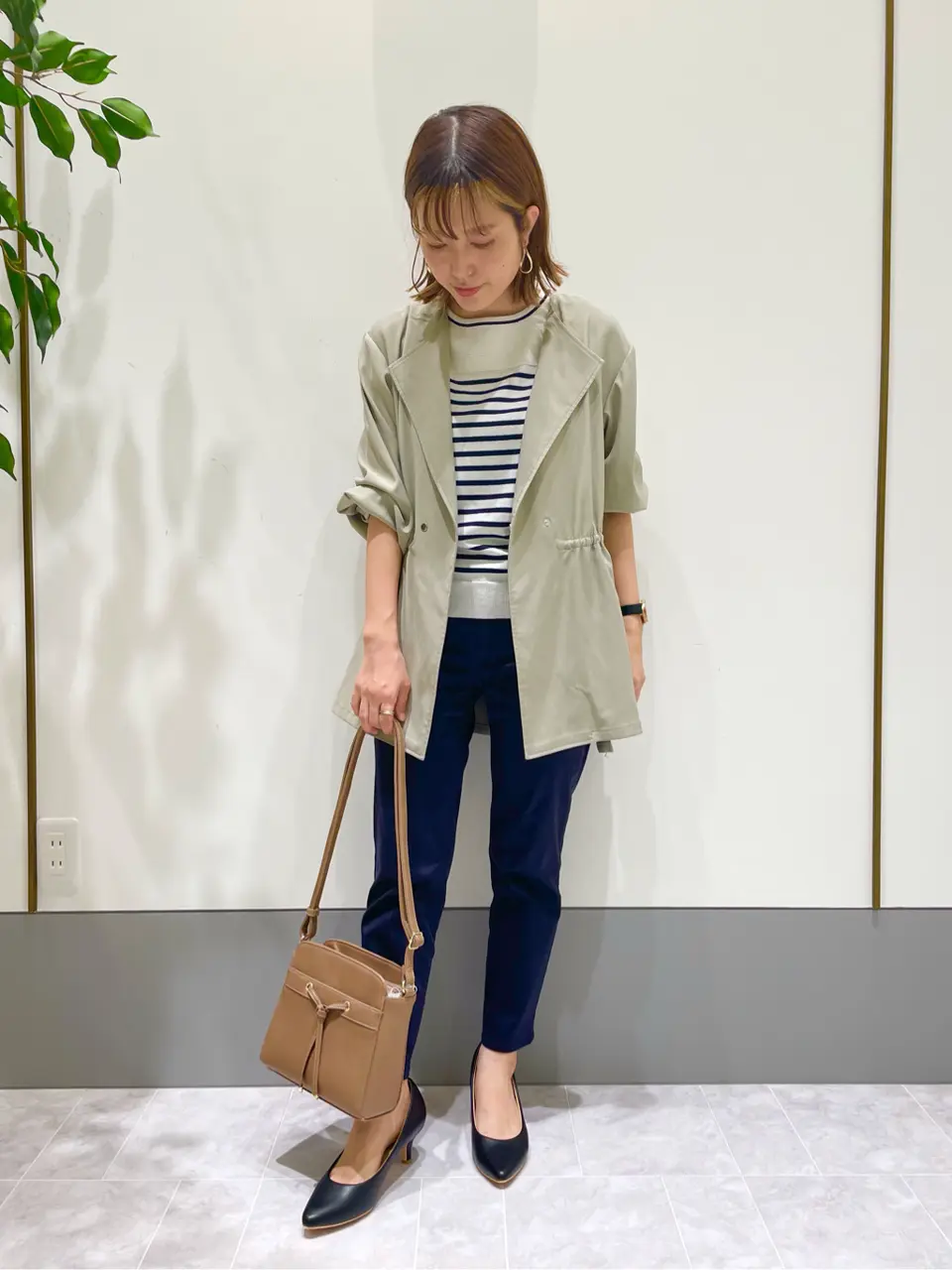 ANY SIS スタッフ コーディネート画像